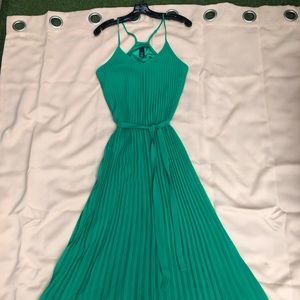 Victoria’s Secret Pleated Maxi Dress size S
